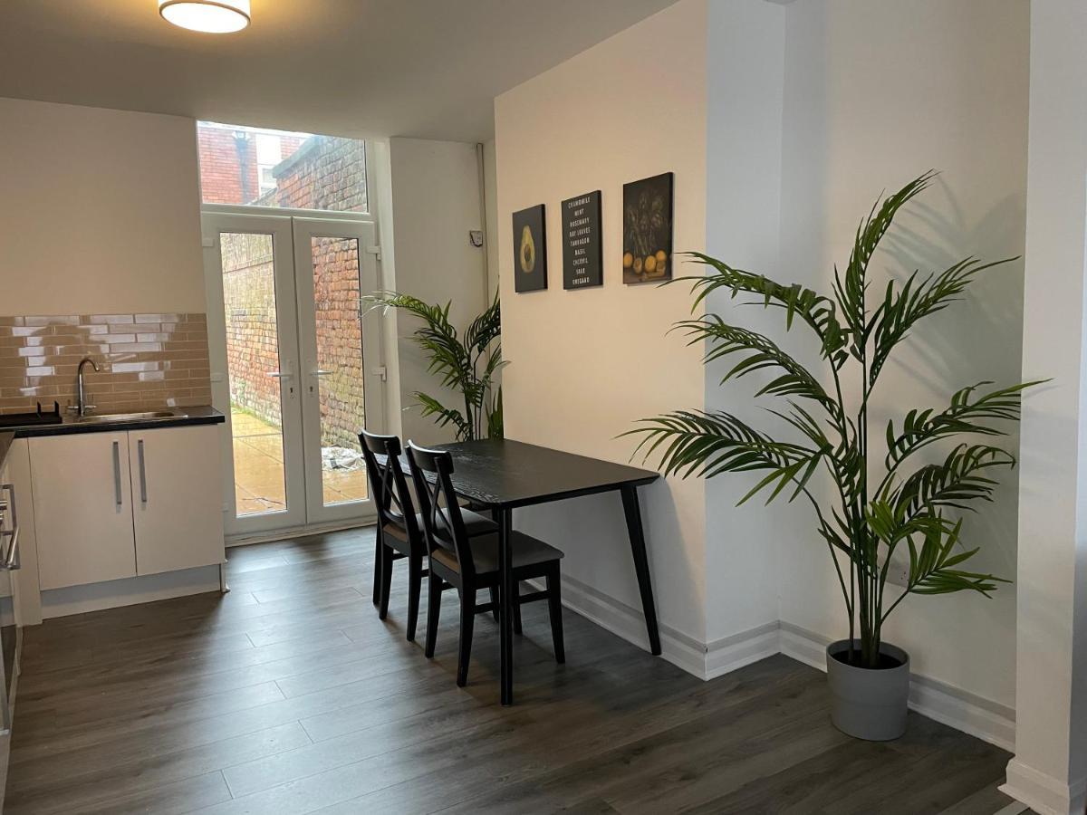 Citystays Rooms With Free Parking Liverpool Esterno foto